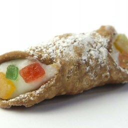 Cannolo con canditi